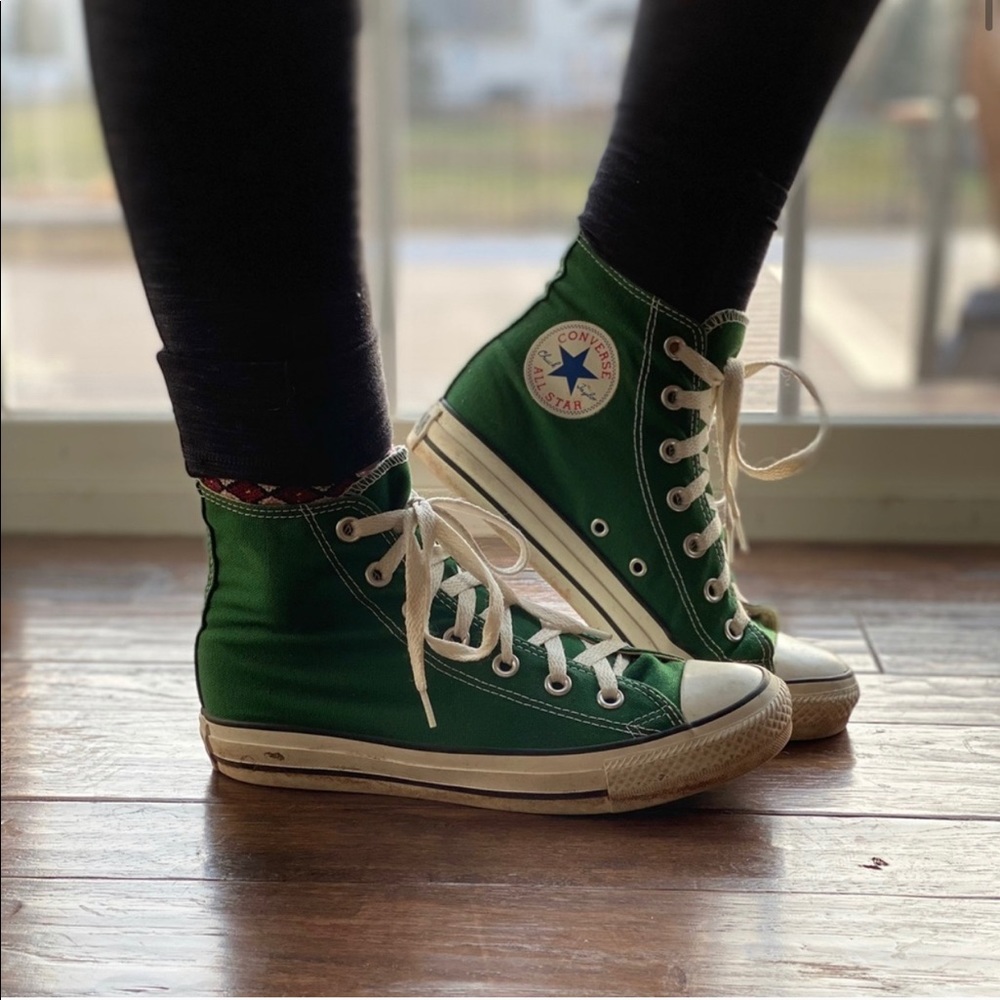 Chick Taylor’s- emerald green sz 7 women or 5 men